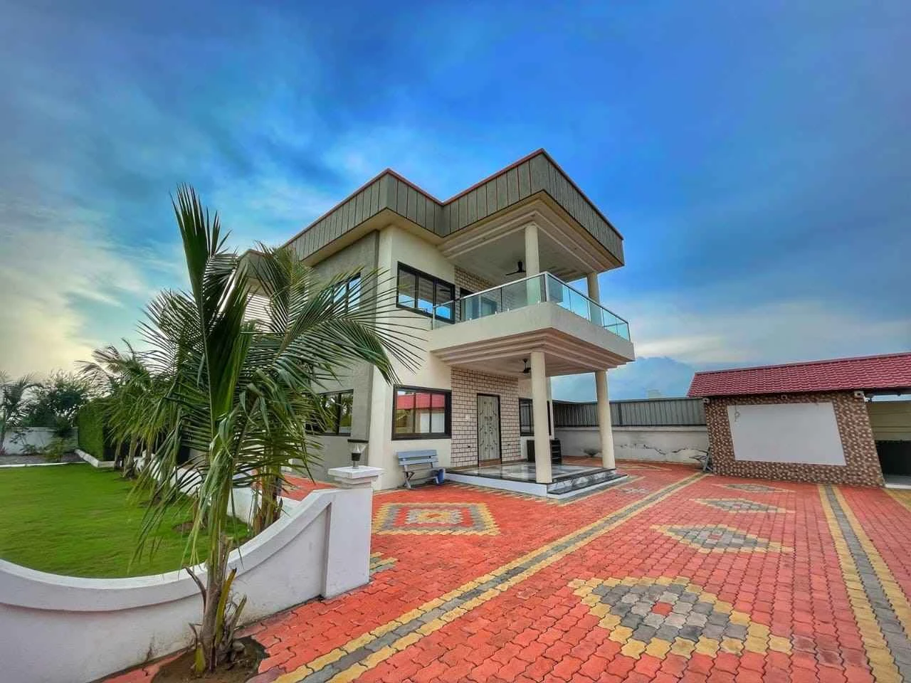 PartyPatch — farmhouse in Dumas, Surat