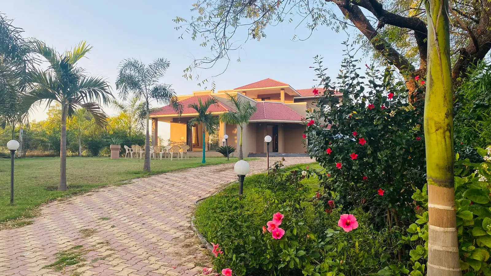 President villa — farmhouse in Pindirda Village, Gandhinagar